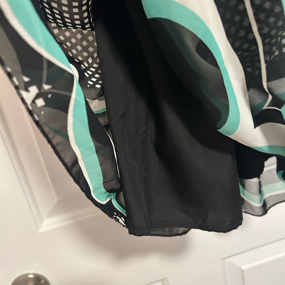 Worthington Black and White Dress with Teal Accents, Size 8 - Picture 11 of 11